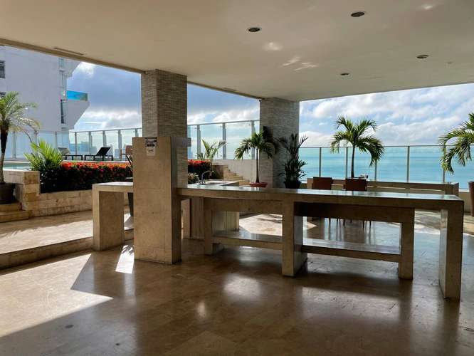Exclusivo Penthouse Frente al Mar en Avenida Balboa