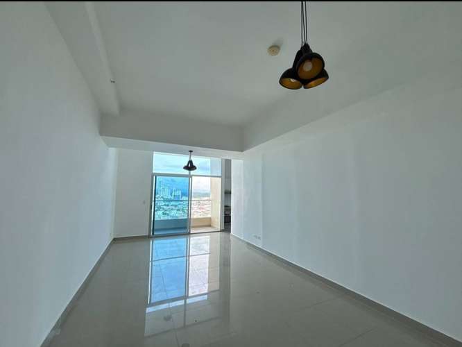 Se Alquila Apartamento en PH Rainbow, El Carmen – Amplitud, Amenidades y Excelente Conectividad - Imagen 3