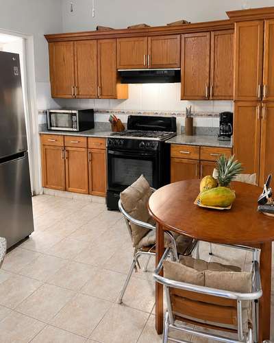 SE VENDE CASA EN RESIDENCIAL CON GARITA, EL DORAL - Imagen 4