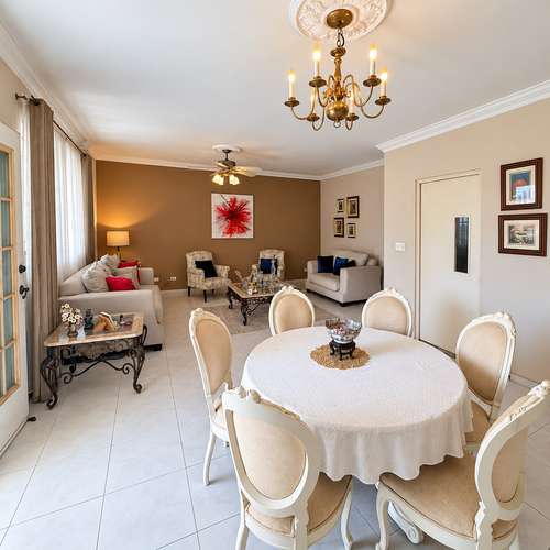 SE VENDE CASA EN RESIDENCIAL CON GARITA, EL DORAL - Imagen 10