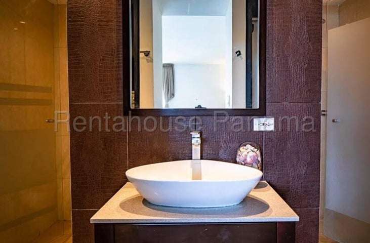 Venta de Apartamento en Playa Blanca 27*cdy2653