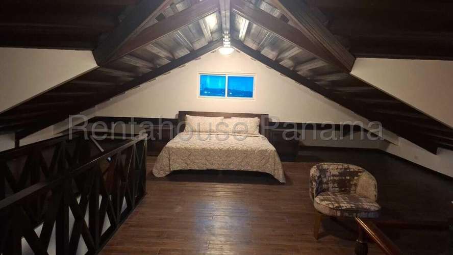 Venta de Casa Remodelada en Albrook | 6 Recámaras, 6.5 Baños 27YCG3261 - Imagen 20