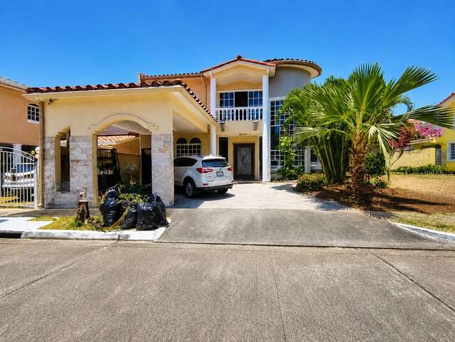 Venta de casa en Altos de Panamá