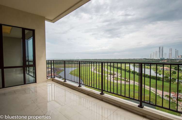 Santa Maria – Vista al Golf y al Mar – 380mts2 – 7,500 - Imagen 2