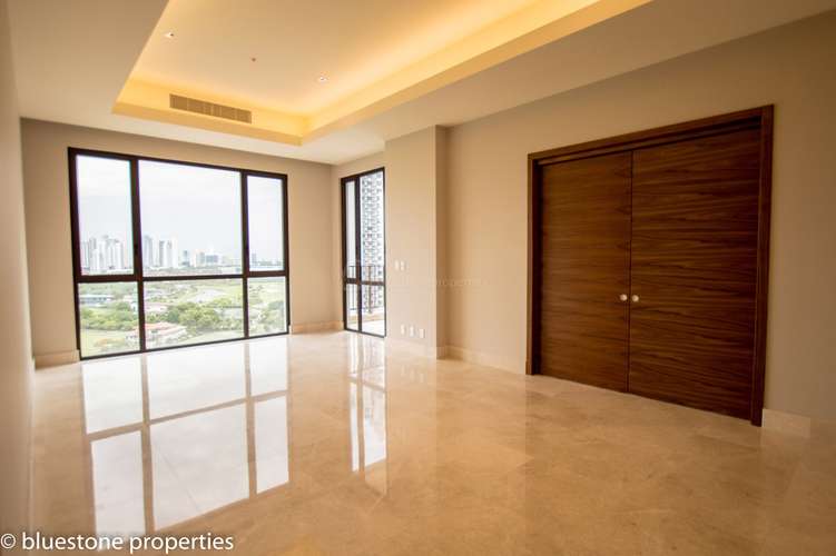 Santa Maria – Vista al Golf y al Mar – 380mts2 – 7,500 - Imagen 3