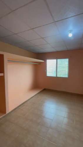 Se alquila apartamento en la Verbena Colón, 2 habitaciones, cocina y baño, entrada independiente