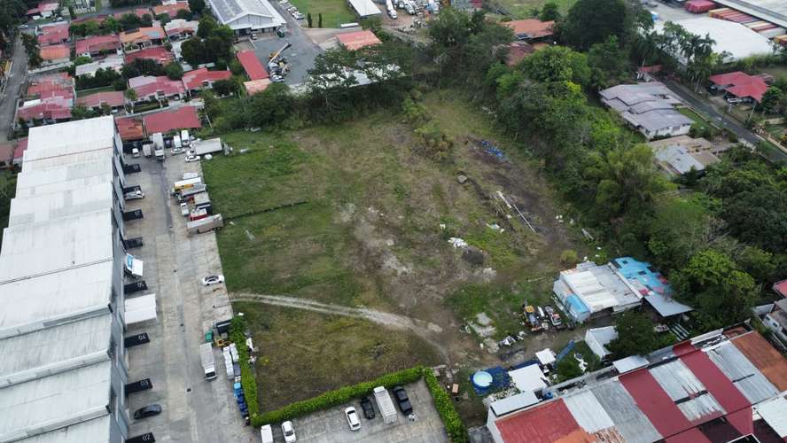 Venta de terreno en Milla 8