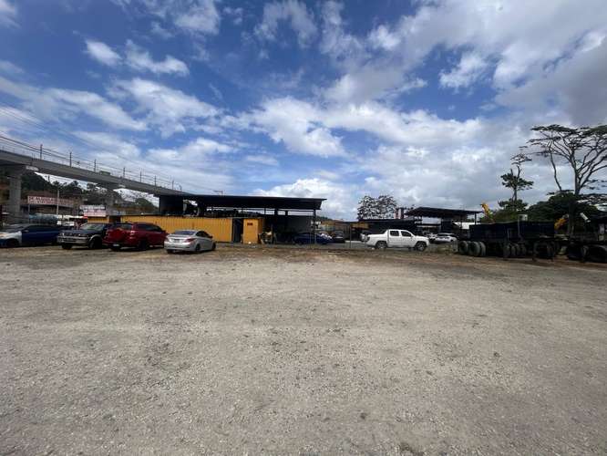 Venta de terreno en Villa Zaita
