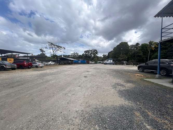 Venta de terreno en Villa Zaita