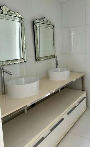 Apartamento en Avenida Balboa I con amplios espacios y vista al mar