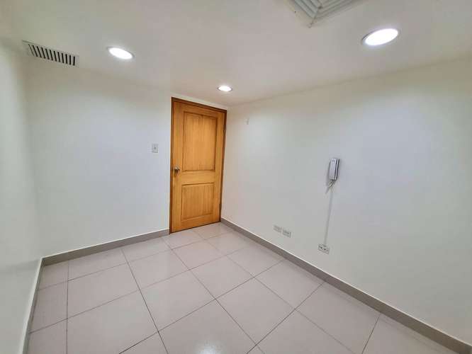 Oficina con acceso a sala de espera · Plaza Paitilla · 32D - Imagen 3