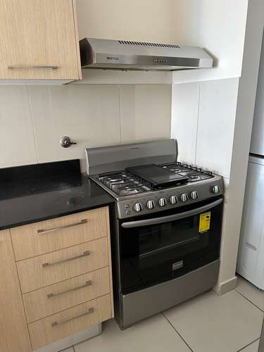 Espectáculo apartamento para alquiler en PH Torres De Castilla, Torre B, apartamento 24C, amoblado con 2 habitaciones  - Imagen 3