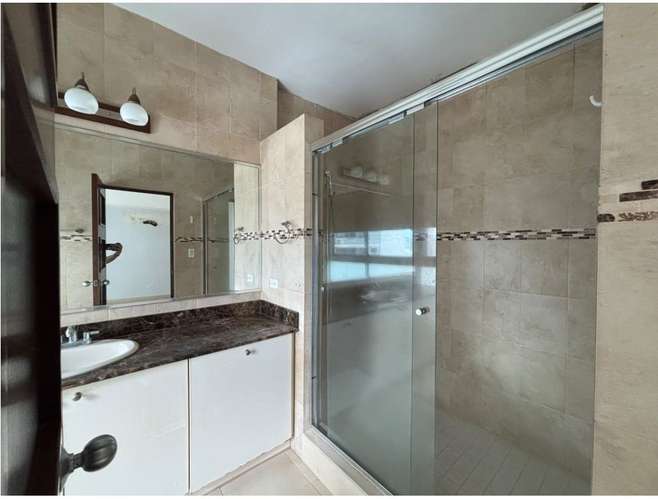 VENTA DE APARTAMENTO EN AVENIDA BALBOA PH GRANDBAY TOWER - Imagen 6