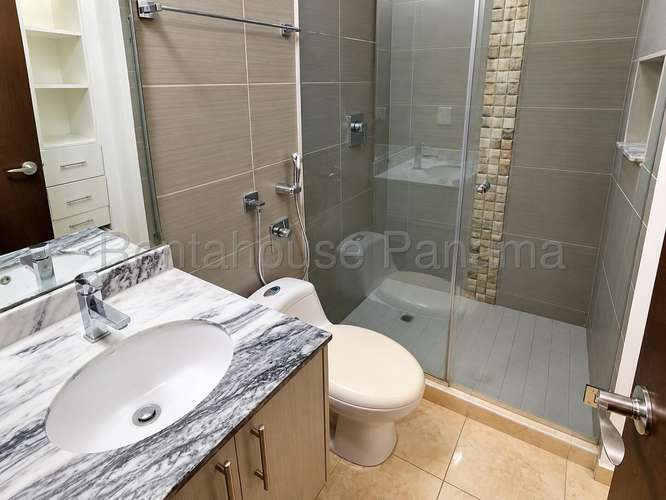 Vendo Apartamento en Pueblo Nuevo LC27-3225