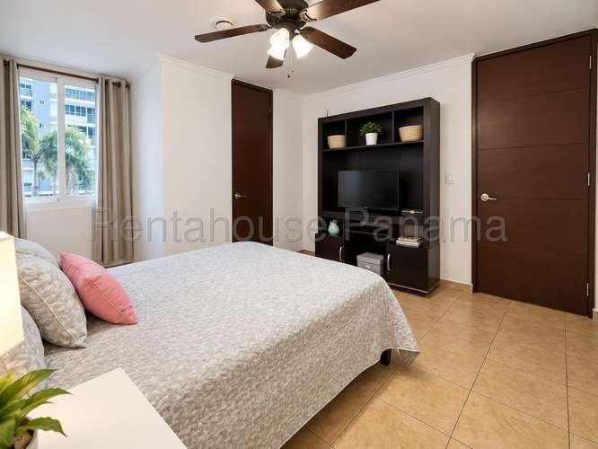Vendo Apartamento en Pueblo Nuevo LC27-3225