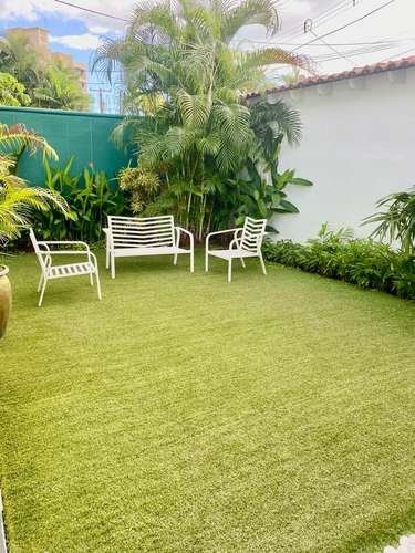 La Alameda. 500mts 4r 3.5b piscina $460,000.00