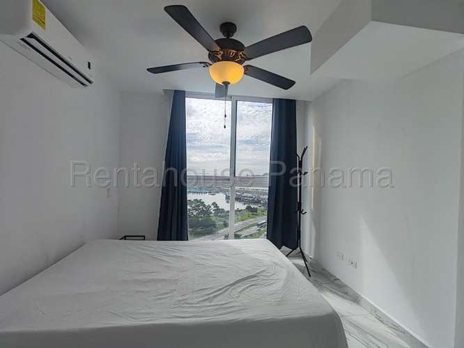 Vendo Apartamento en Avenida Balboa LC27-3224