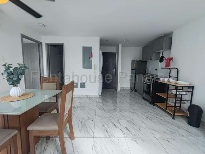 Vendo Apartamento en Avenida Balboa LC27-3224