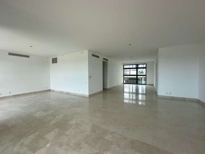 La Caleta. 275mts 3r 3.5b den $745,000.00