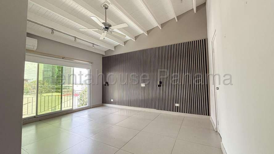 Venta de Casa en La Alameda cdy27-338
