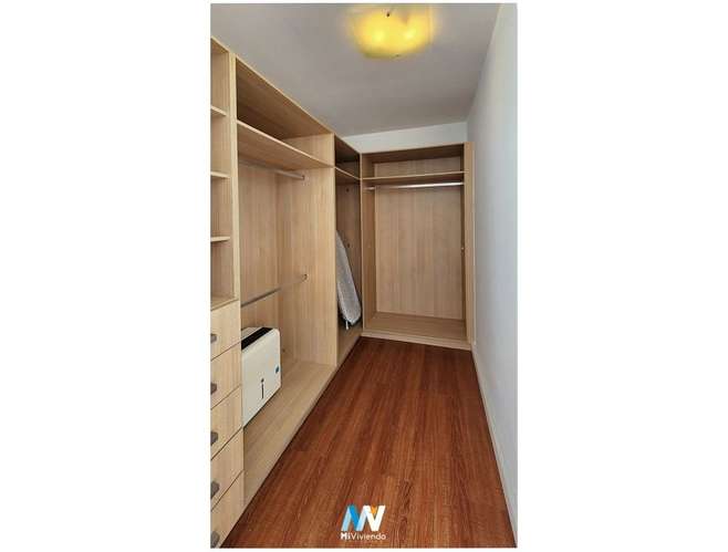 ALQUILER DE HERMOSO APARTAMENTO AMOBLADO CON IMPRESIONANTE VISTA AL MAR - Imagen 7