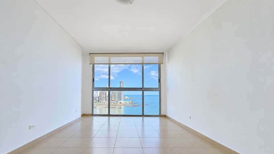 Apartamento en alquiler en Avenida Balboa | PH White, vista al mar - Imagen 6