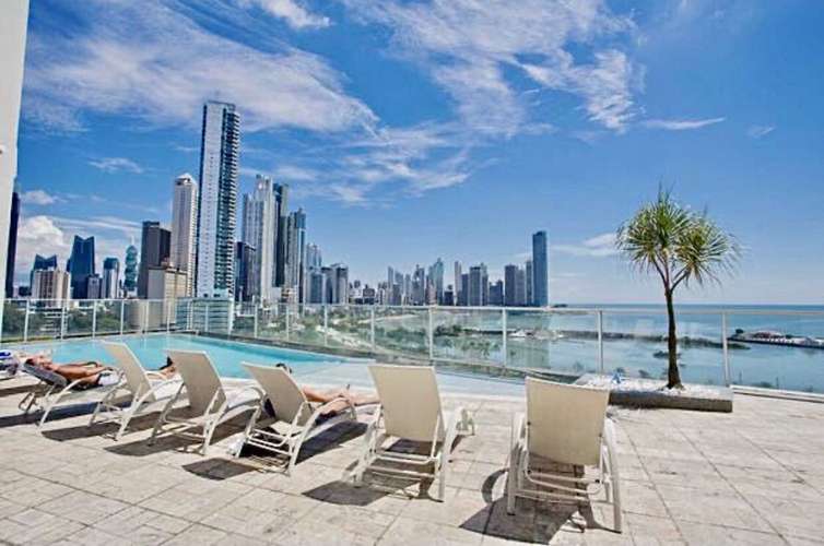 Apartamento en alquiler en Avenida Balboa | PH White, vista al mar - Imagen 12