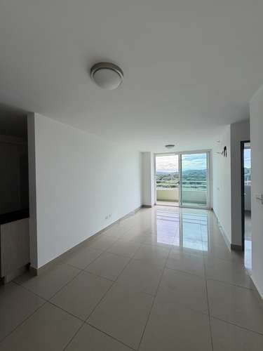 BANCO VENDE GREEN PARK, CONDADO DEL REY (DV)