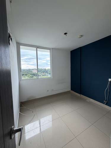 BANCO VENDE GREEN PARK, CONDADO DEL REY (DV)