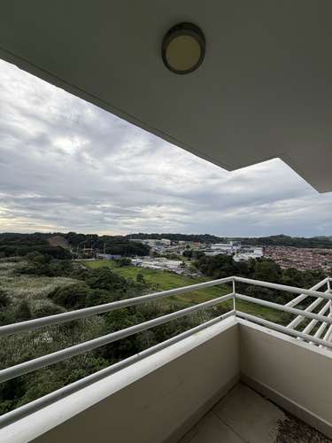 BANCO VENDE GREEN PARK, CONDADO DEL REY (DV)