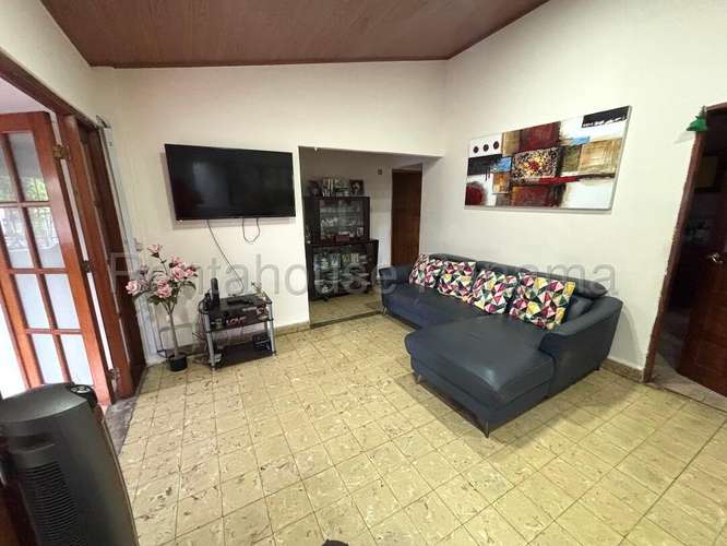Se Vende Casa en Pueblo Nuevo MDV27-2144