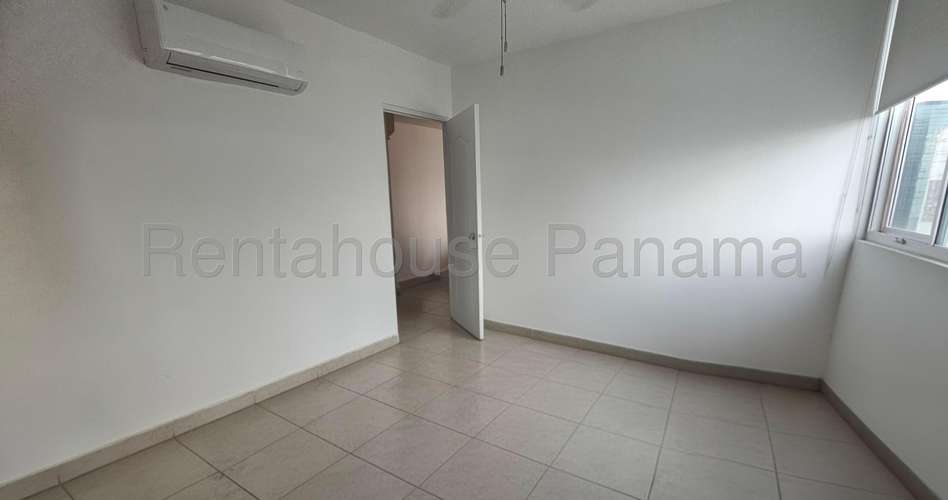 Se Vende Apartamento en Obarrio MDV27-2724