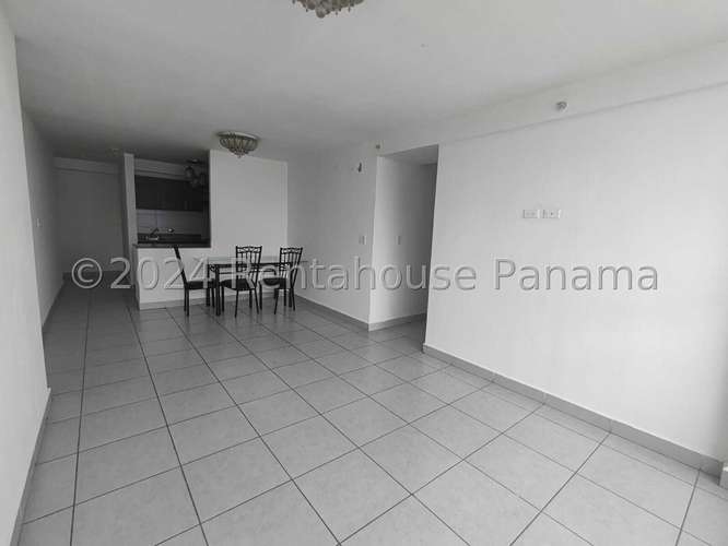 Alquiler de Apartamento en Carrasquilla MCD27-2942