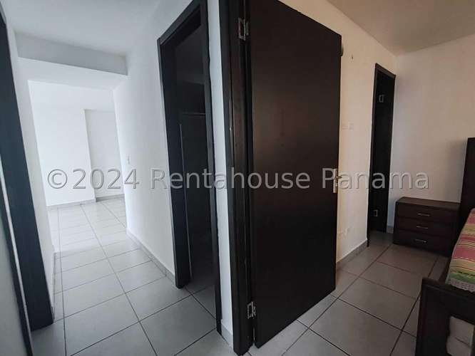 Alquiler de Apartamento en Carrasquilla MCD27-2942