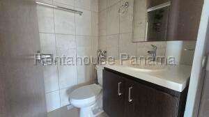 Apartamento en Venta en Hato Pintado PH Metro View VIK 27-1420