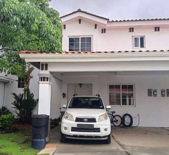 VENTA DE CASA EN PH QUINTAS DE VERSALLES