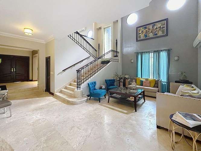 Venta de Casa en PH Residencial Camino de Cruces, Ancón