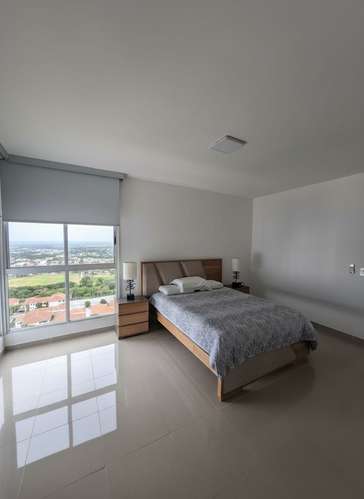 Alquilo apartamento en San Francisco, Coco del Mar, amoblado, 2 recamaras con baño, 120m2. - Imagen 8