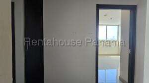 Apartamento en enta en Hato Pintado PH Victoria Royale VIK 27-1401