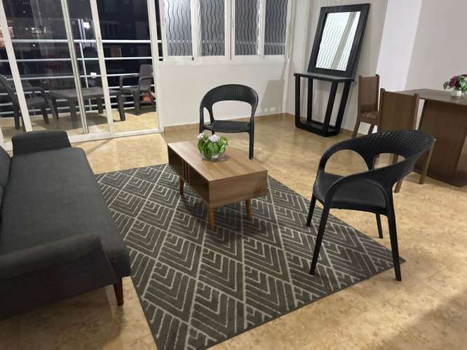 ALQUILO, $900,APARTAMENTO AMOBLADO DE 100 M², 2 RECÁMARAS, BALCÓN Y PISCINA – CERCA DEL METRO