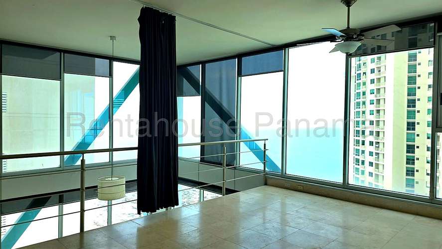 Venta Loft Duplex 174 m2 Doble Altura Vista al Oceano Punta Pacifica - ALYC 27-1036