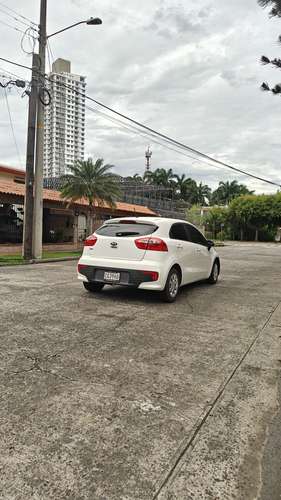 Kia Rio 2017 hatchback  - Imagen 8