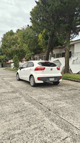 Kia Rio 2017 hatchback  - Imagen 10