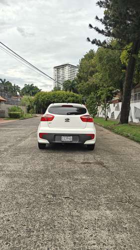 Kia Rio 2017 hatchback  - Imagen 9