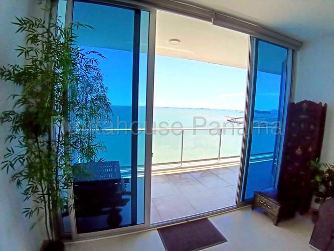 Venta Apartamento Amoblado Remodelado 100 m2 Vista al Mar Avenida Balboa - ALYC 27-753 - Imagen 3