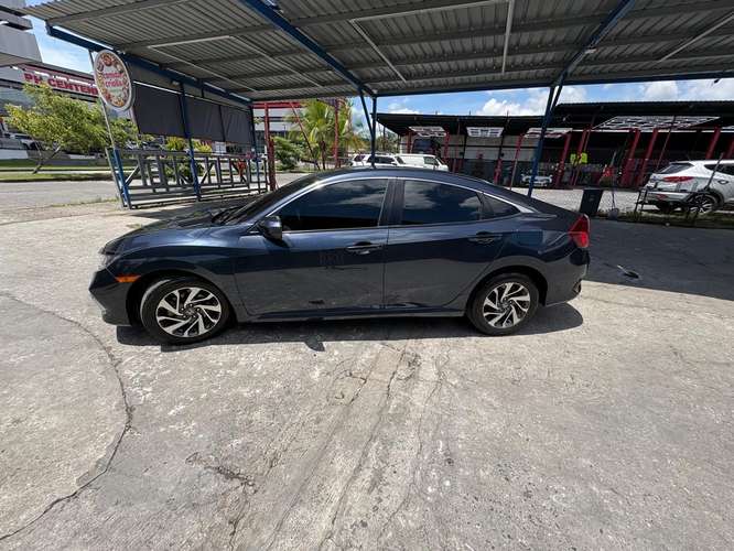 Vendo Honda Civic 2019 - Imagen 4