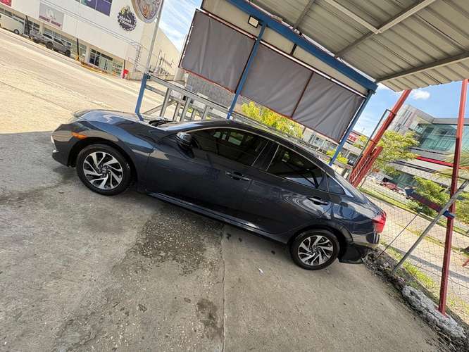 Vendo Honda Civic 2019 - Imagen 12