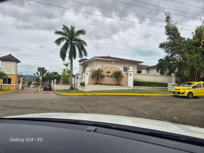 VENTA DE CASA RAINFOREST VILLA