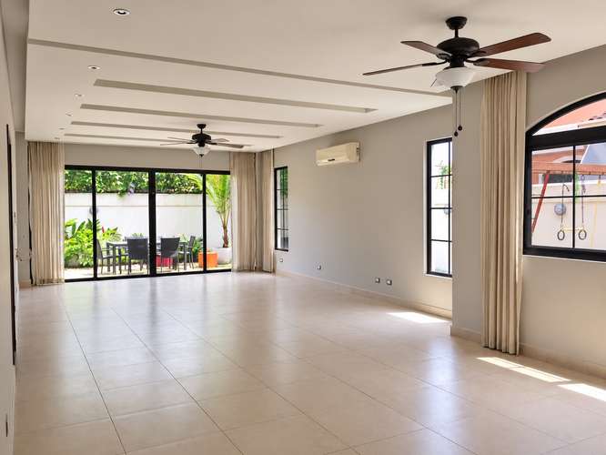 Vendo Casa en el Doral, Costa Sur
