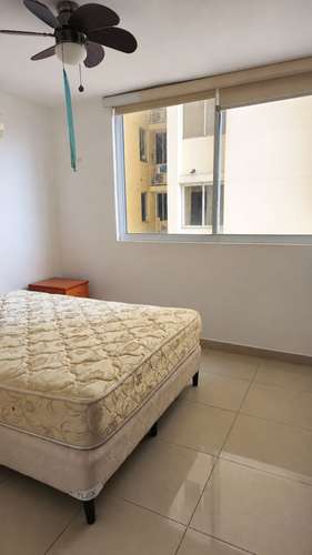 Apartamento amueblado de 2 dormitorios en Ciudad de Panamá con vistas a la ciudad